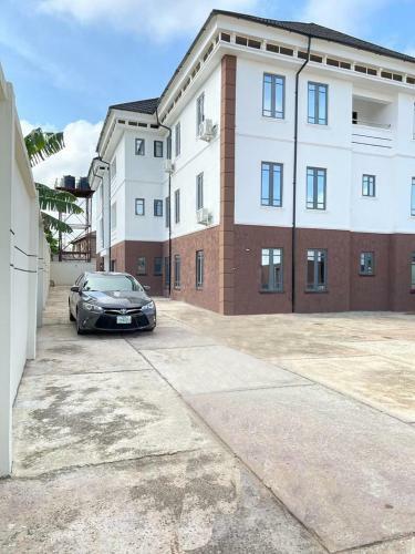 Tts' - The Thompsons' Luxury Hill Top Apartments