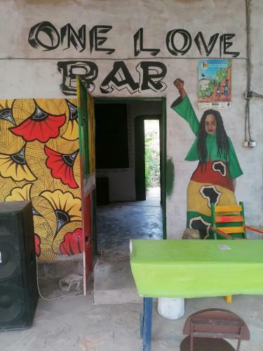 Hostal One Love Bar