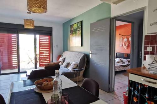 Apartamento Le Ti Gadiamb - Front De Mer Saint Pierre
