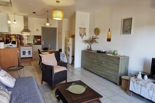 Apartamento Le Ti Gadiamb - Front De Mer Saint Pierre