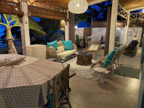 Villa 'corail Bleu' Les Pieds Dans L'eau