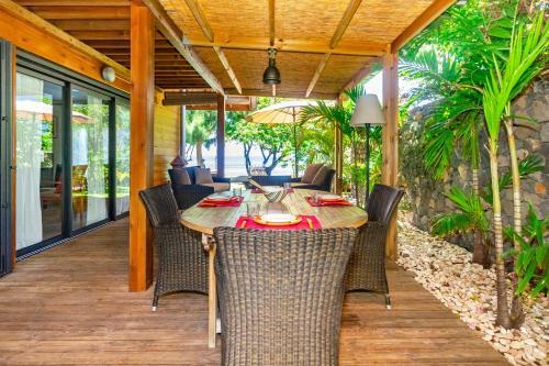 R�cif - Villa de Charme Pieds Dans L'eau � Saint-gilles-les-bains
