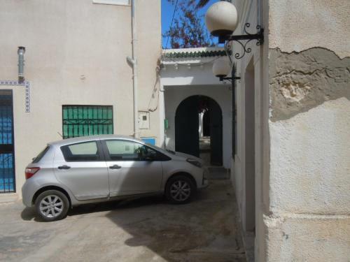 House With Wala Garden