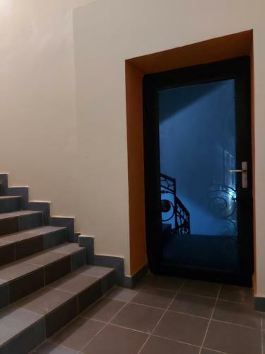 Hotel Royal Blue Guest House & Bar