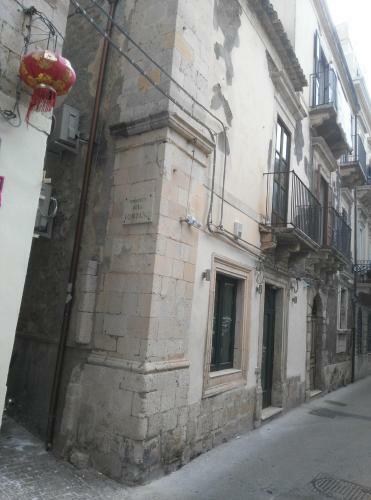 Maison Maniace