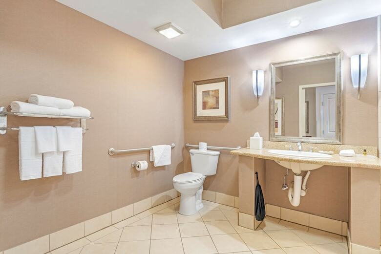 Best Western Plus Bayside Hotel