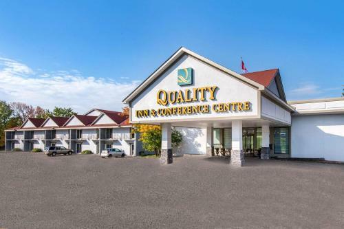 Hotel Highwayman Inn & Conference Centre