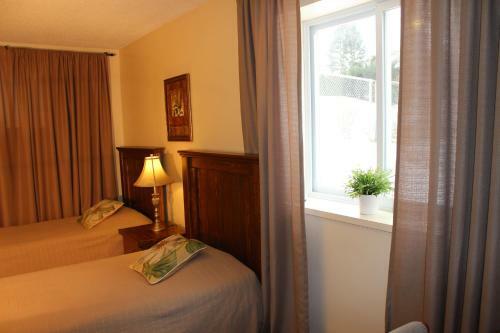 Petryla Estates Furnished Toronto Apartments