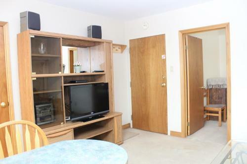 Petryla Estates Furnished Toronto Apartments