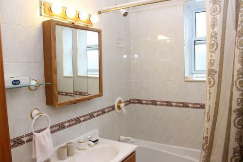 Petryla Estates Furnished Toronto Apartments