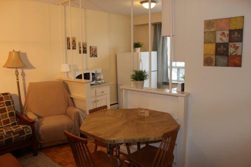 Petryla Estates Furnished Toronto Apartments