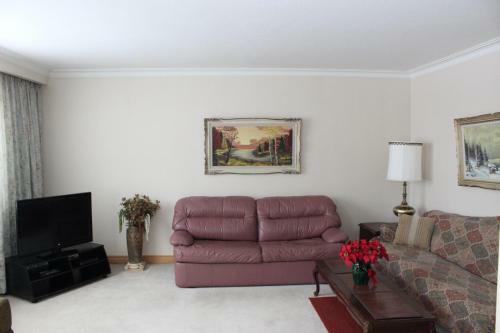 Petryla Estates Furnished Toronto Apartments
