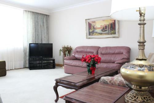 Petryla Estates Furnished Toronto Apartments