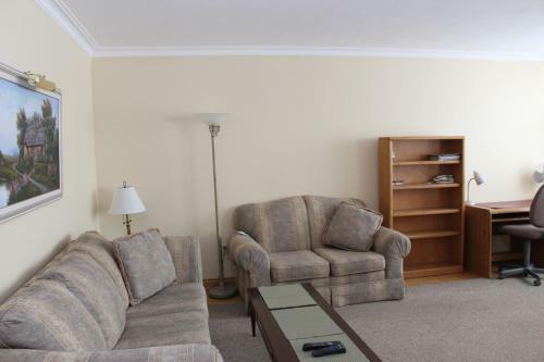 Petryla Estates Furnished Toronto Apartments
