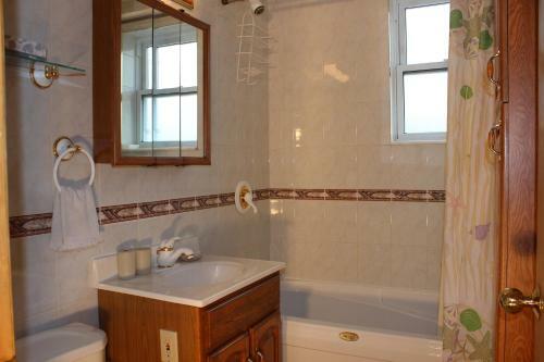 Petryla Estates Furnished Toronto Apartments