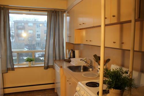 Petryla Estates Furnished Toronto Apartments