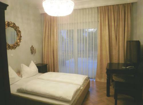 Hotel G�stehaus Auerhahn