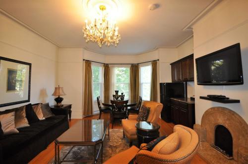 Hotel Bannerman Park Suites