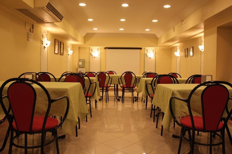 Hostal Hispanico II