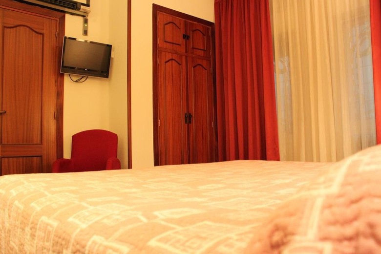 Hostal Hispanico II