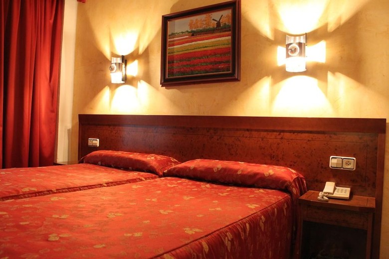 Hostal Hispanico II