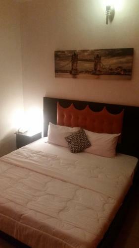 Palais Royale Hotel & Suites
