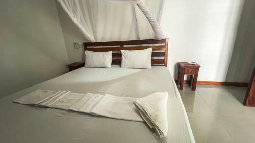 Lovely 2-bedroom Apartment With Pool