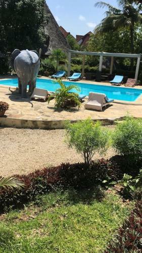 Diani Beach - Villa L�opard , Typical Of Kenya