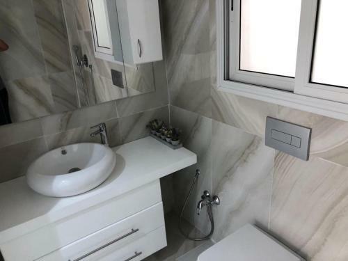 Villa S+3 Avec Piscine La Marsa