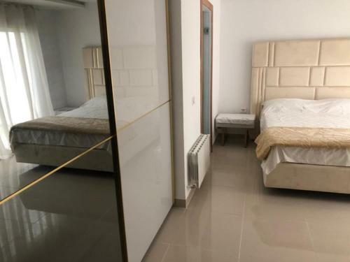Villa S+3 Avec Piscine La Marsa
