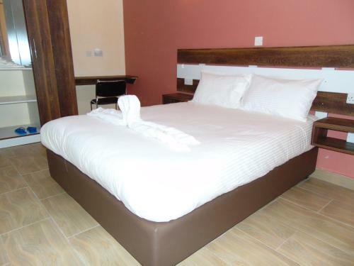 Kilimani Breeze Hotel
