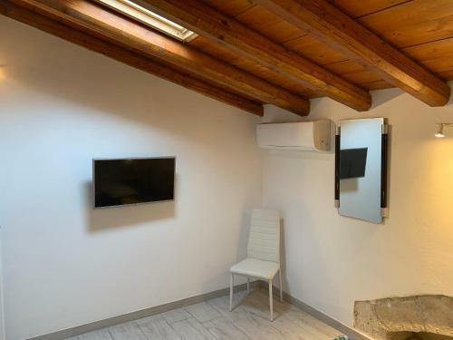 Deni's Apartments