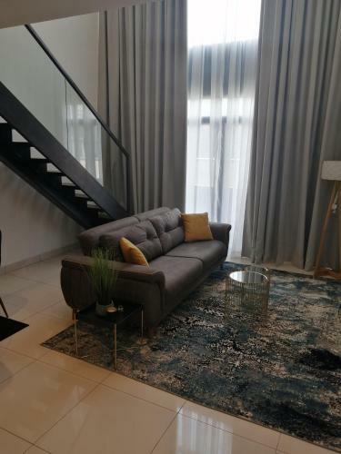 Two Bedroom Duplex Apartment At Embassy Gardens