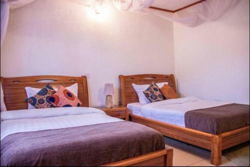 Bed & Breakfast Leave A Mark In Africa?s House