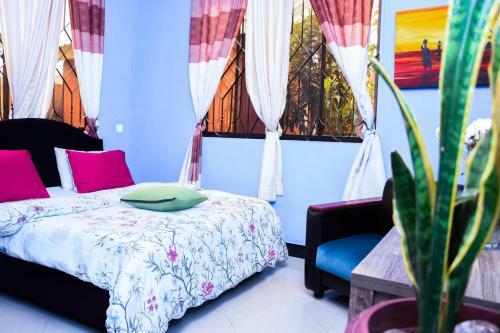 Bed & Breakfast Banana House