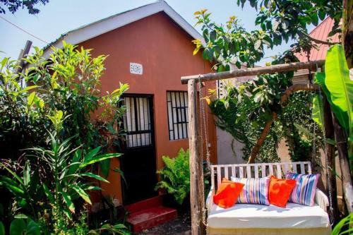 Bed & Breakfast Banana House