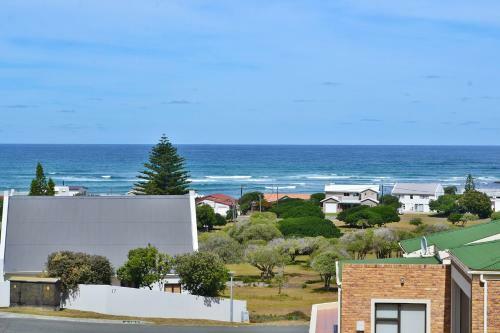 Agulhas Family Beach House