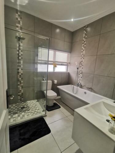 Hostal Utopia Guest House