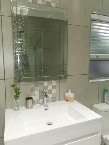 Hostal Utopia Guest House