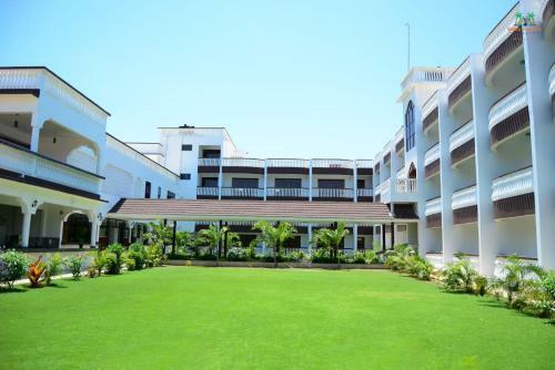 Hotel White Peacock Resort