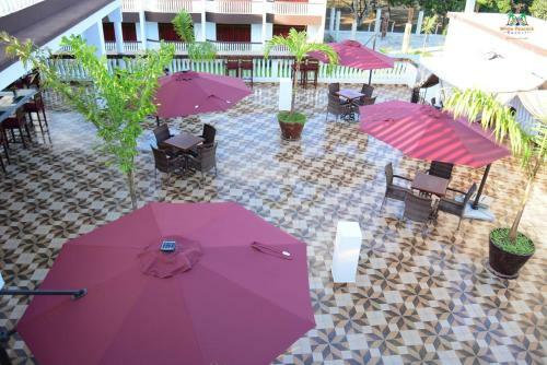 Hotel White Peacock Resort