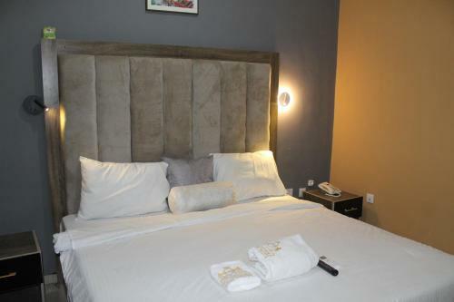 Keqs Hotel