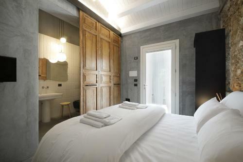 Hostal Isonzo Suites