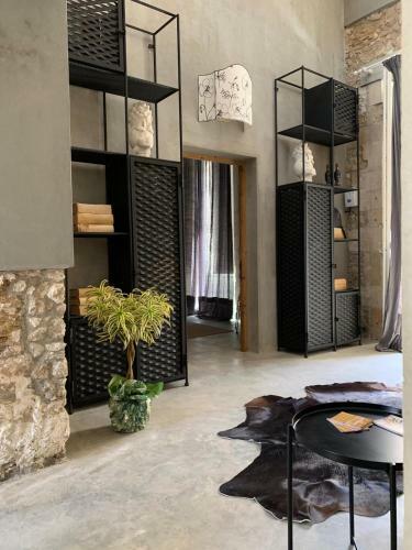 Hostal Isonzo Suites