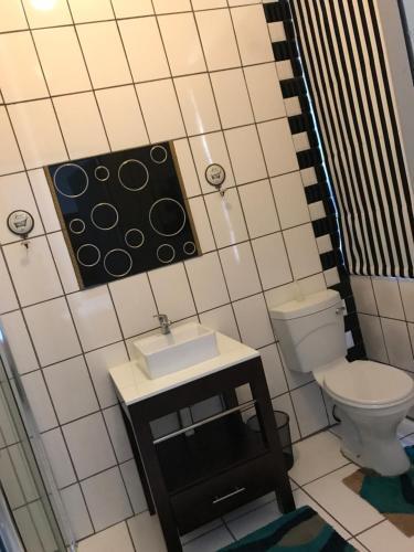 Hostal Sondela Bed & Breakfast