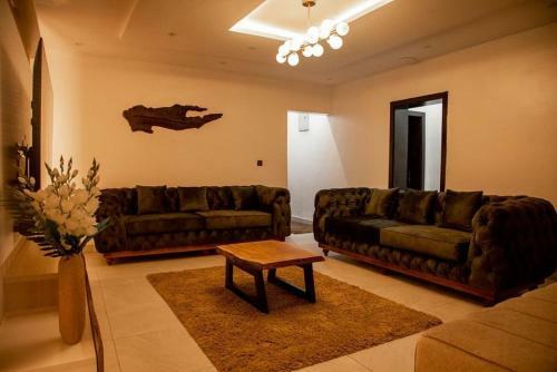 3 Bedroom Cozy Apartment In Ikeja