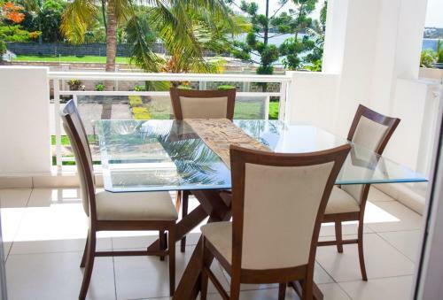 Stay.plus Almasi Beachfront Apartments