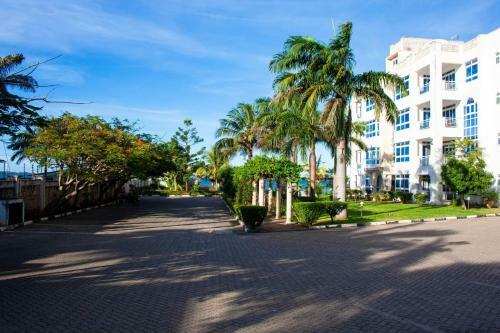 Stay.plus Almasi Beachfront Apartments
