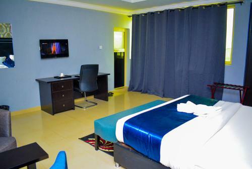 Monarchs Hotels