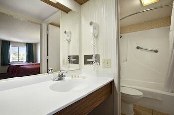 Motel Days Inn Gilroy